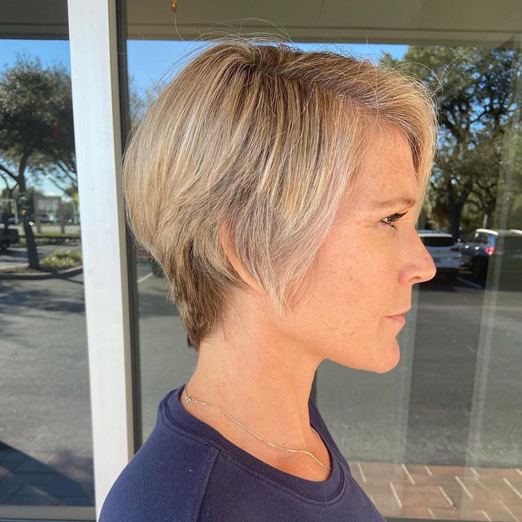 Best Short Haircuts For Women Over 50